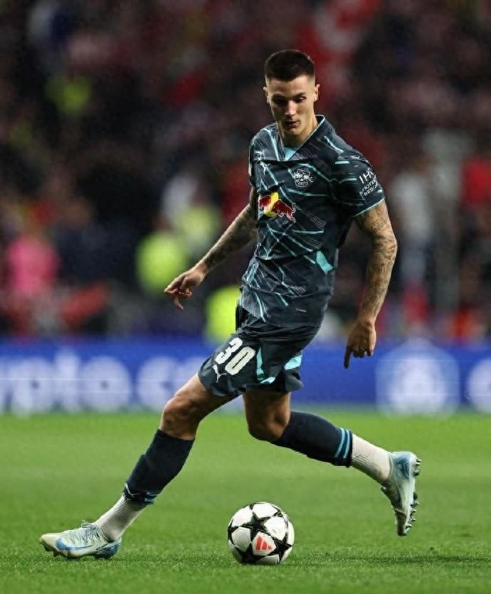 曼联逆转莱比锡,复仇小组赛失利了吗